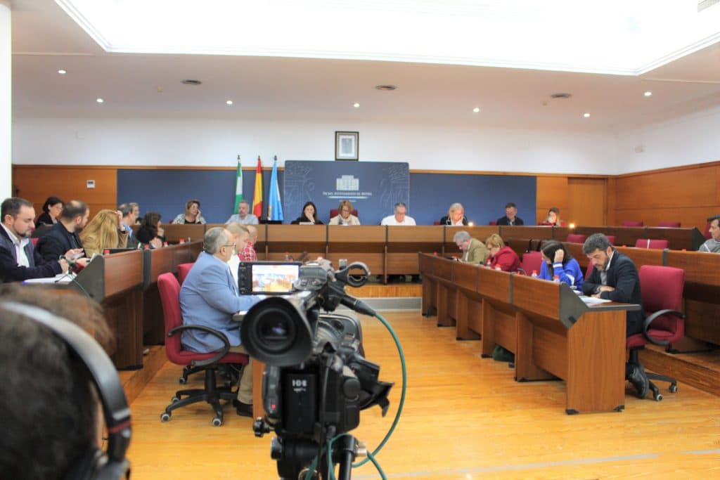 Compromiso unánime de todas las formaciones políticas con la protección del litoral motrileño