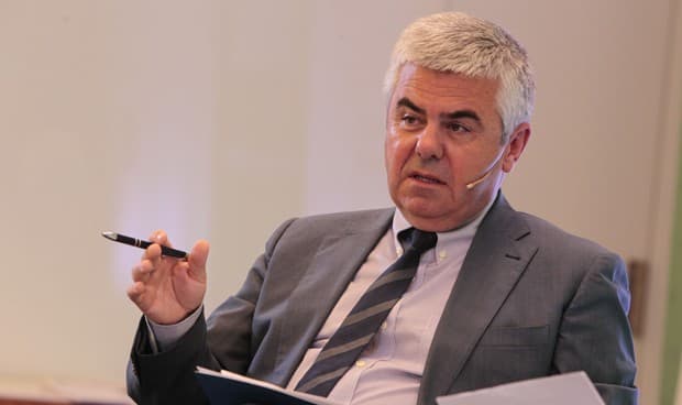 Cesado el director del Hospital de Motril, José L. Salcedo, lo sustituye en el cargo Antonio Cansino