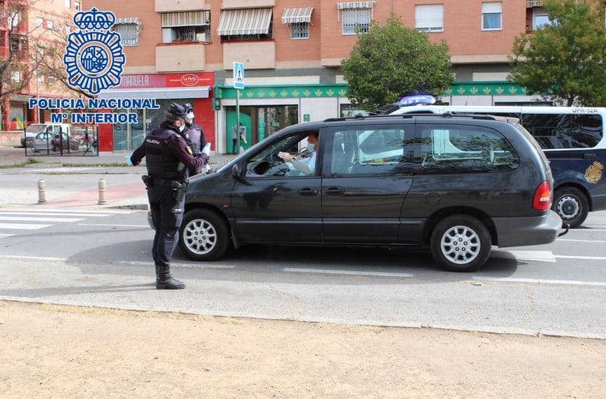 La Policía Nacional recuerda la obligatoriedad de permanecer en casa los próximos días festivos