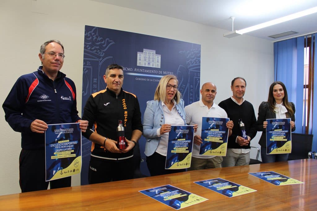 Jugadoras de fútbol, baloncesto y voleibol entrelazan su pasión por el deporte