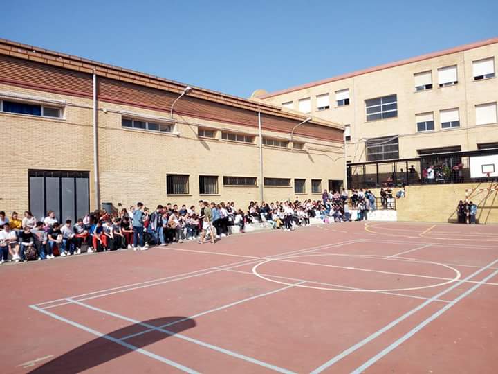 Se acuerda mantener el curso escolar hasta junio