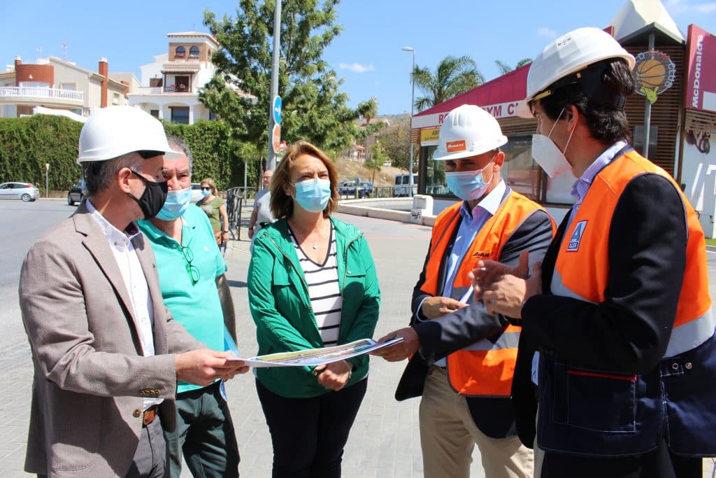 La implantación de nuevas marcas comerciales impulsa el desarrollo y la creación de empleo en Motril