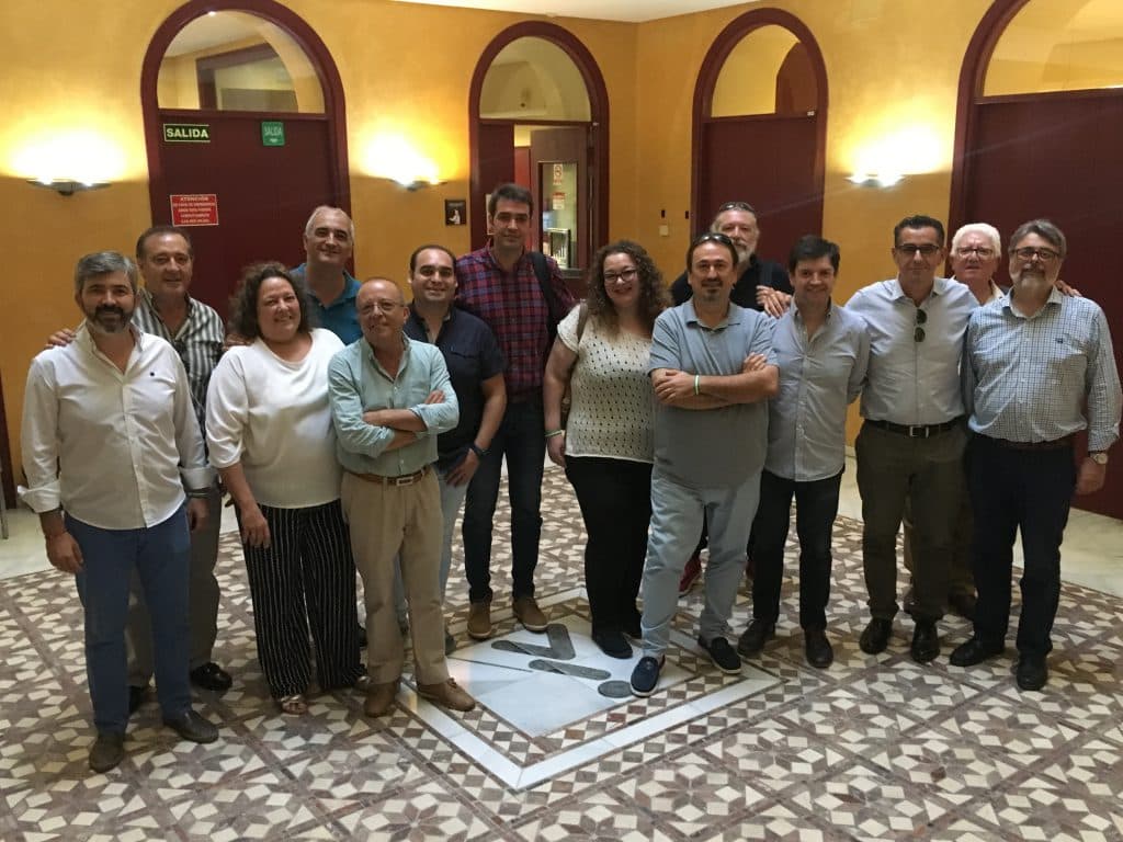 AxSí apoya las demandas de la comunidad educativa y solicita a la Junta que actúe y deje de mirar hacia Madrid