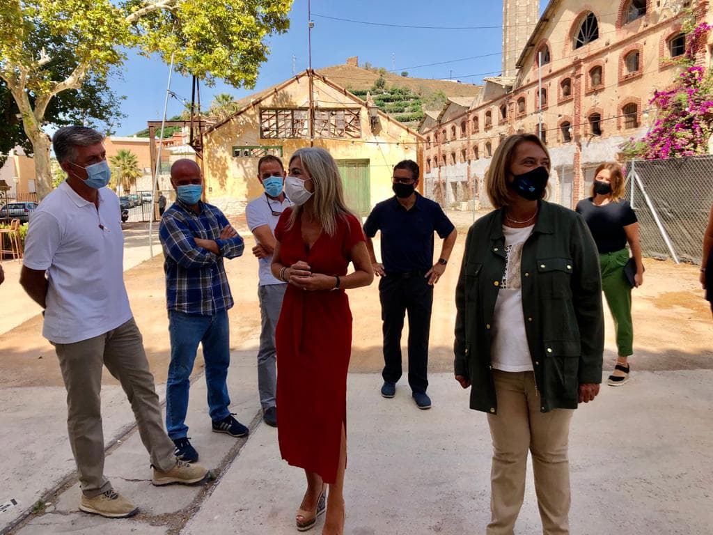 La consejera de Cultura compromete «el total apoyo» de la Junta para la recuperación de la Fábrica del Pilar