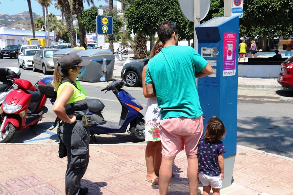 Finaliza la Zona Azul en los paseos marítimos de Almuñécar y La Herradura
