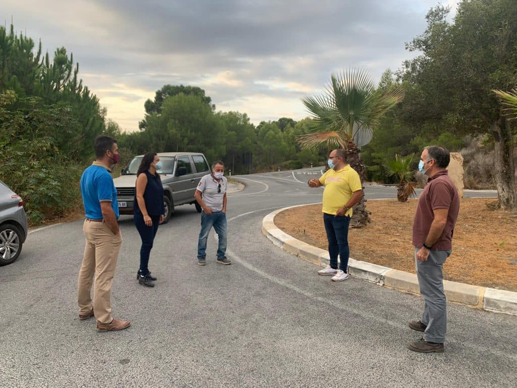 Almuñécar invierte 85.000 euros en una campaña de bacheo por el municipio sexitano