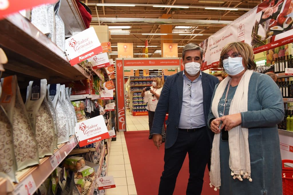 Diputación promociona los productos de Sabor Granada en Alcampo
