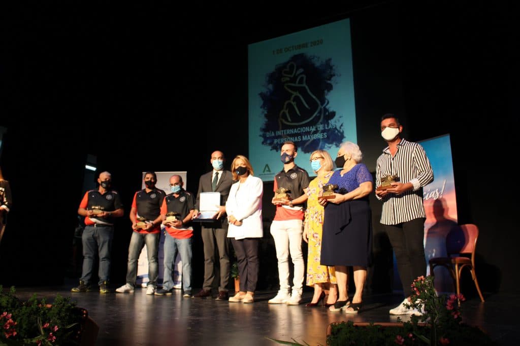 Agradecimiento a los ‘Abuelos de Motril’ en el Día de los Mayores