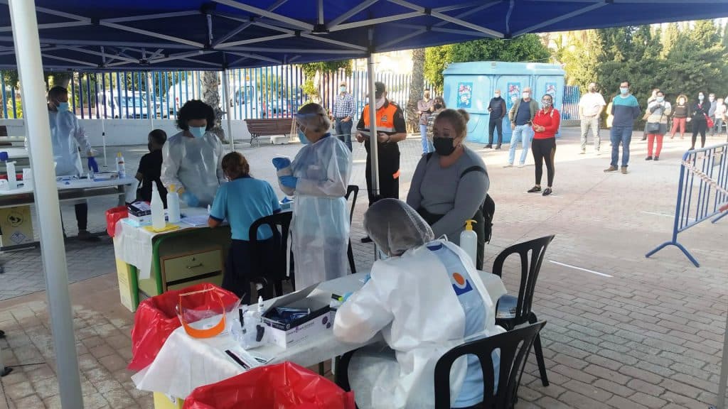 El aumento de casos Covid en Almuñécar provoca que el Ayuntamiento solicite a la Junta un nuevo cribado en el municipio