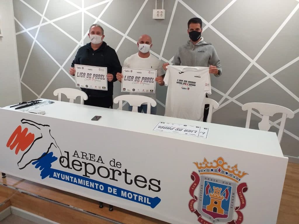 La liga de pádel arranca con la intención de dinamizar la actividad deportiva y de los clubes