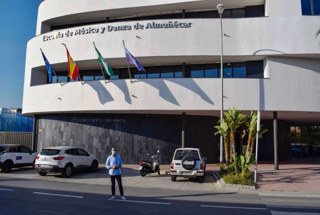 Almuñécar abre el plazo de solicitudes de becas de estudio para la Escuela Municipal de Música y Danza