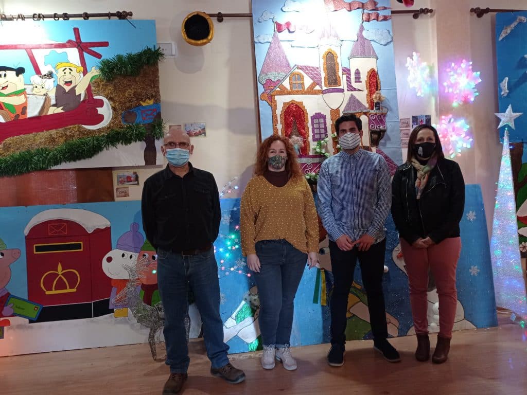 Una exposición hace un recorrido por la cronología de las cabalgatas de los Reyes Magos de Lobres
