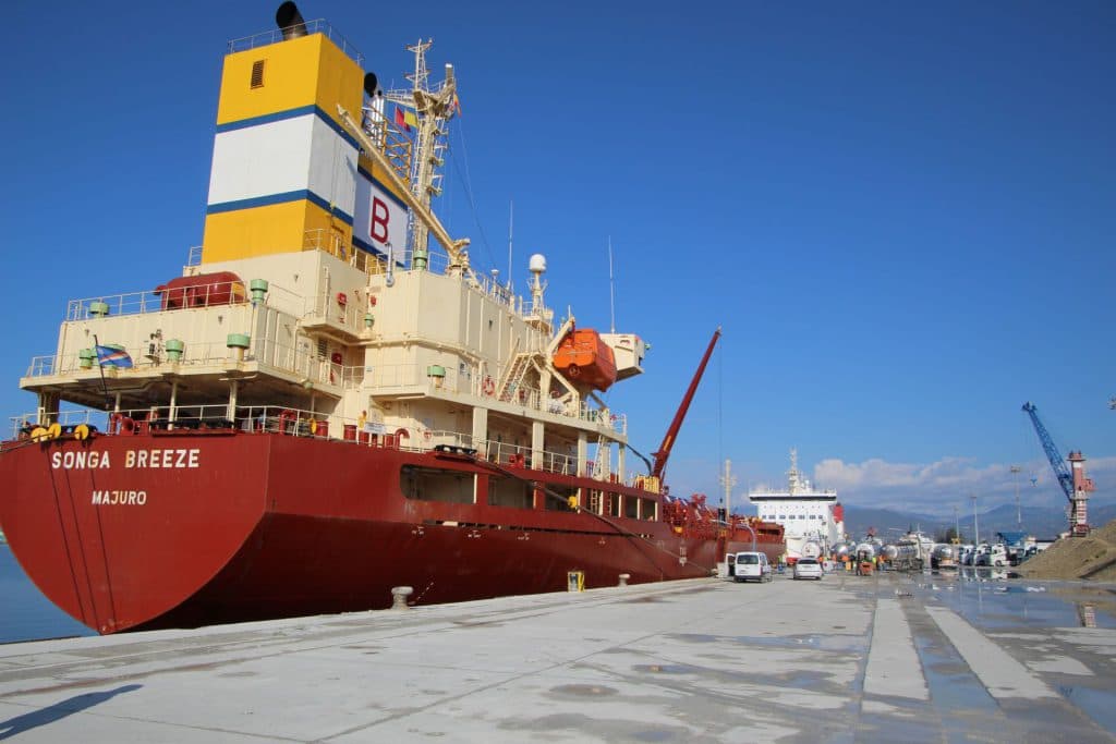 El Puerto de Motril mueve en enero más de un 47% de mercancías que el año pasado