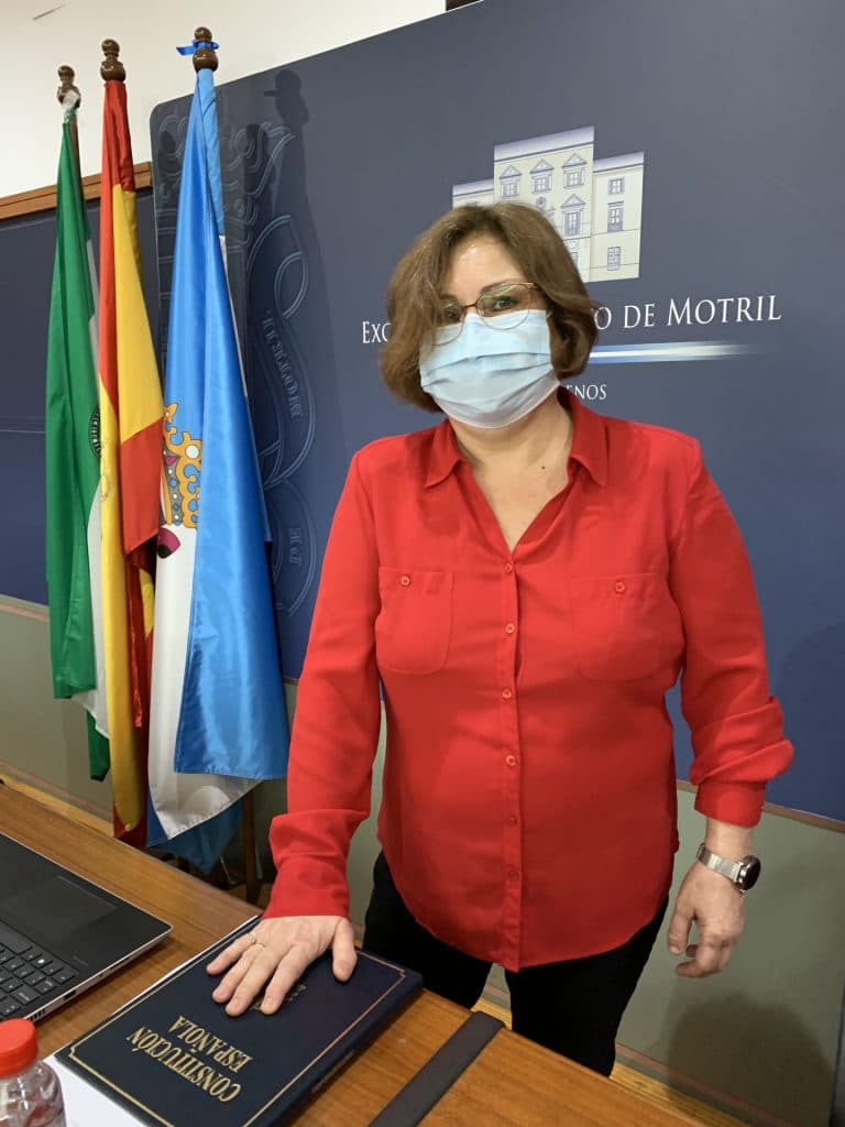 El Pleno apoya la propuesta del PSOE para que se arregle la calzada en la calle Santísimo