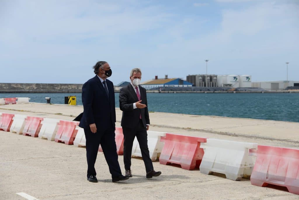 El delegado del Gobierno celebra la reactivación de la Estación Marítima de Levante y reclama el eje ferroviario para el Puerto de Motril