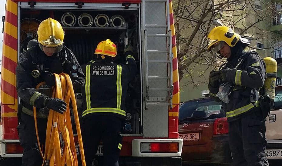 Encuentran fallecido a un hombre de 60 años tras un incendio en su vivienda en Benalúa