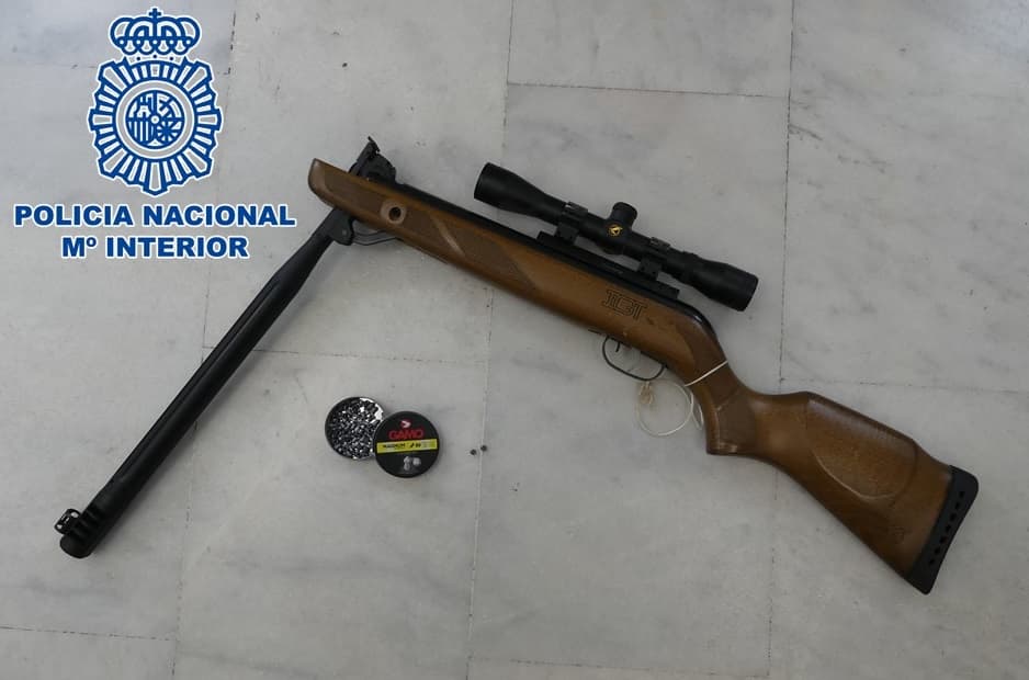 Detenido en Motril un varón por amenazar y disparar presuntamente contra otras personas con una escopeta de perdigones
