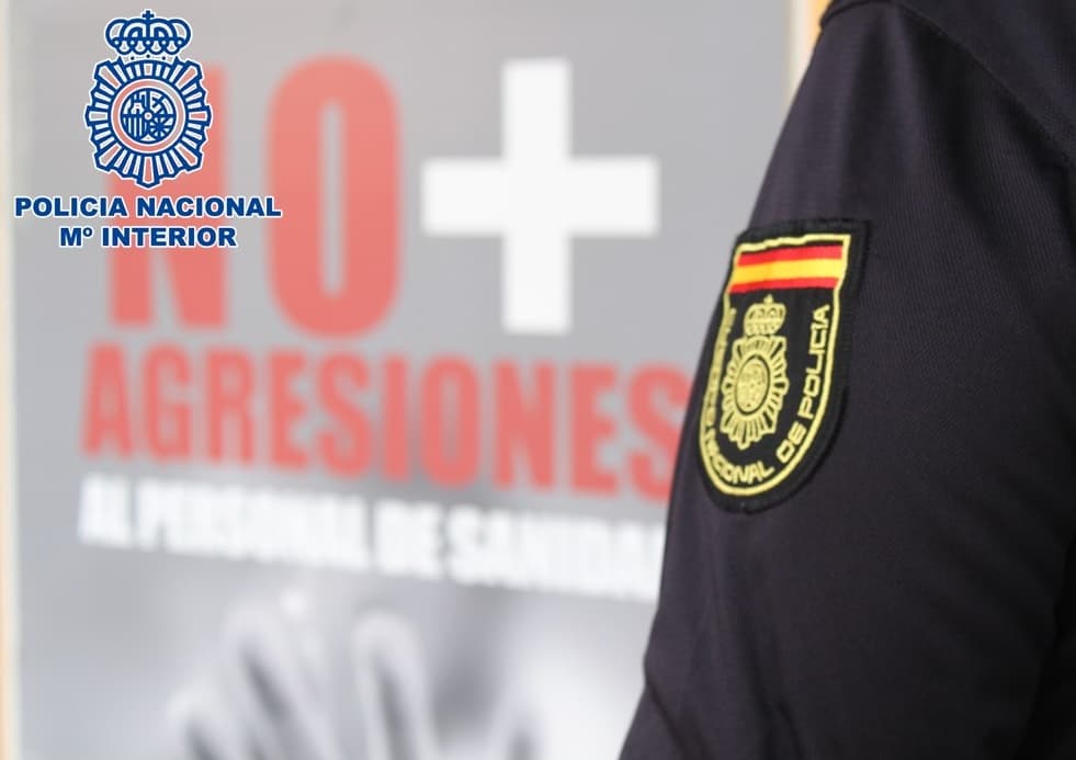 Identificado un abuelo y su nieta como autores de una agresión a un médico en un centro de salud