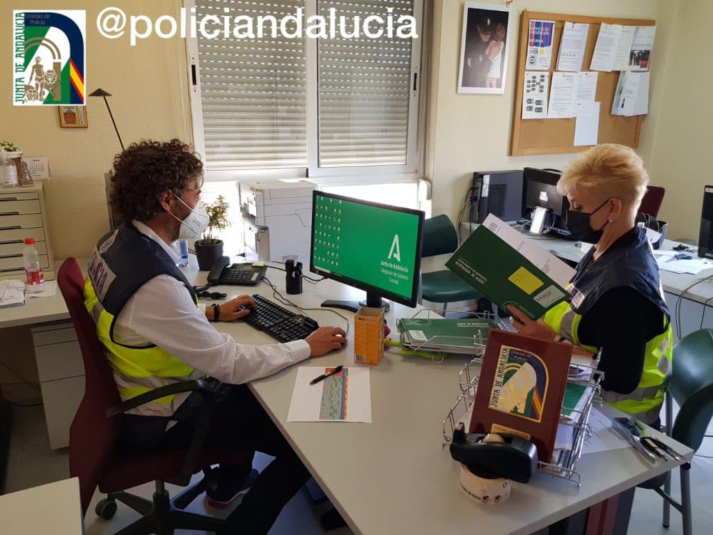 La Unidad de Policía Adscrita detiene en Jete a una mujer por sustracción de menores