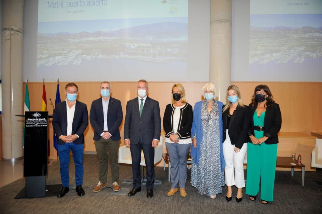 Motril, puerto abierto, «ejemplo de integración de la actividad portuaria en el entorno urbano»