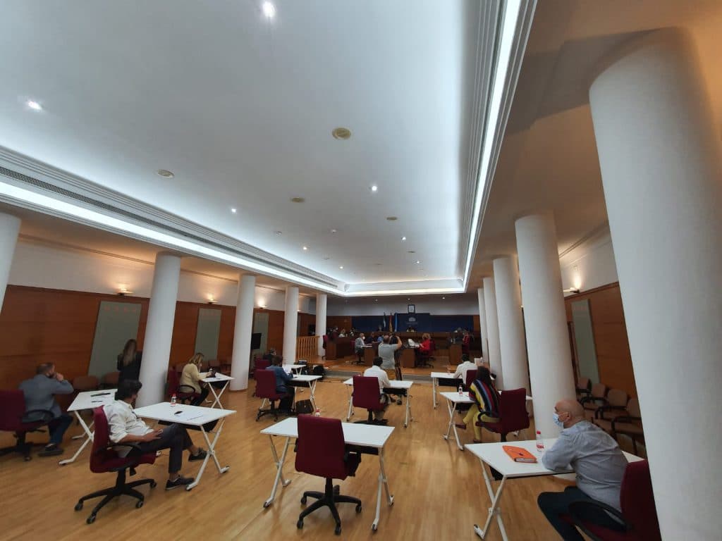 El Pleno del Ayuntamiento de Motril aprueba «la primera rebaja fiscal en más de una década»