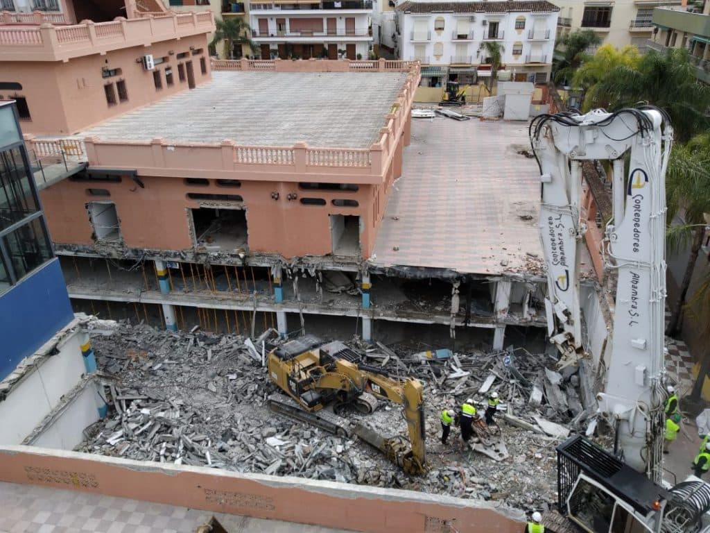 Herrera «margina» a las empresas locales en la reconstrucción del mercado de Almuñécar