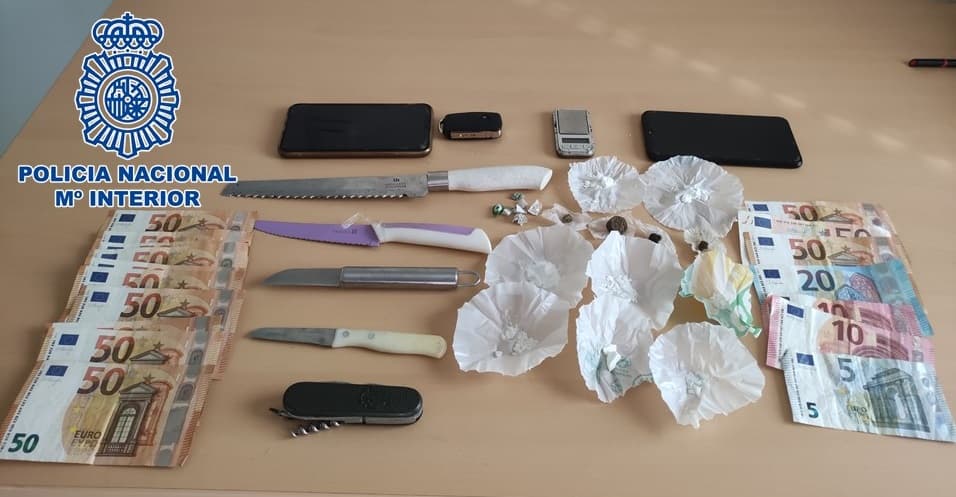 Detenidos en Motril cuatro traficantes de droga en dos operaciones