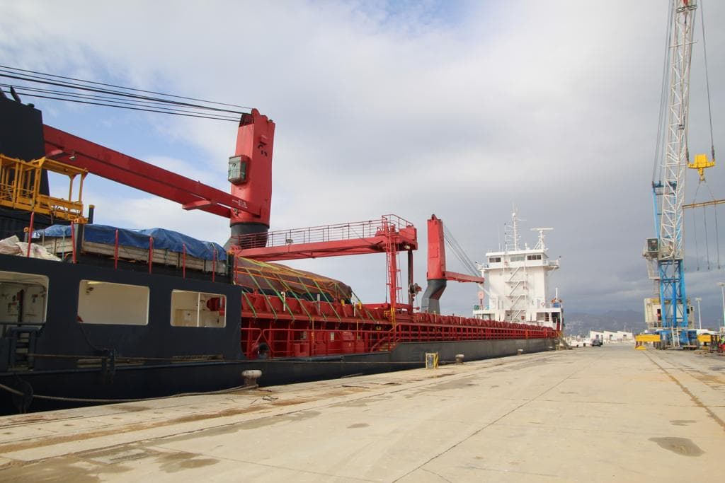 El Puerto de Motril creció en número de buques mercantes y en su capacidad de transporte el año pasado