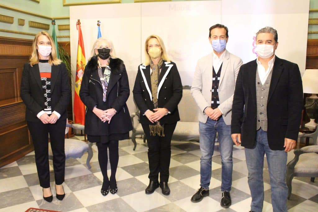 Un convenio con la Fundación CajaGranada impulsará la difusión del proyecto de la Fábrica del Pilar