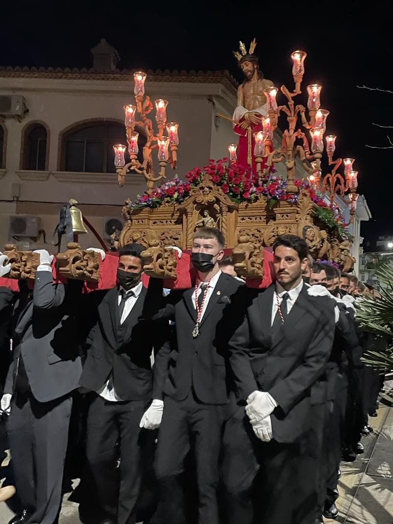 Humillación hace grande el paso de Cristo flagelado por las calles de la Villa