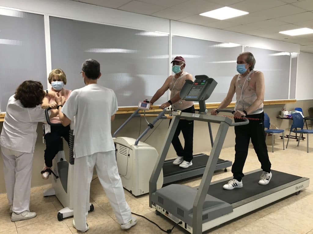 El Área Sanitaria Sur de Granada impulsa un programa de rehabilitación cardiaca