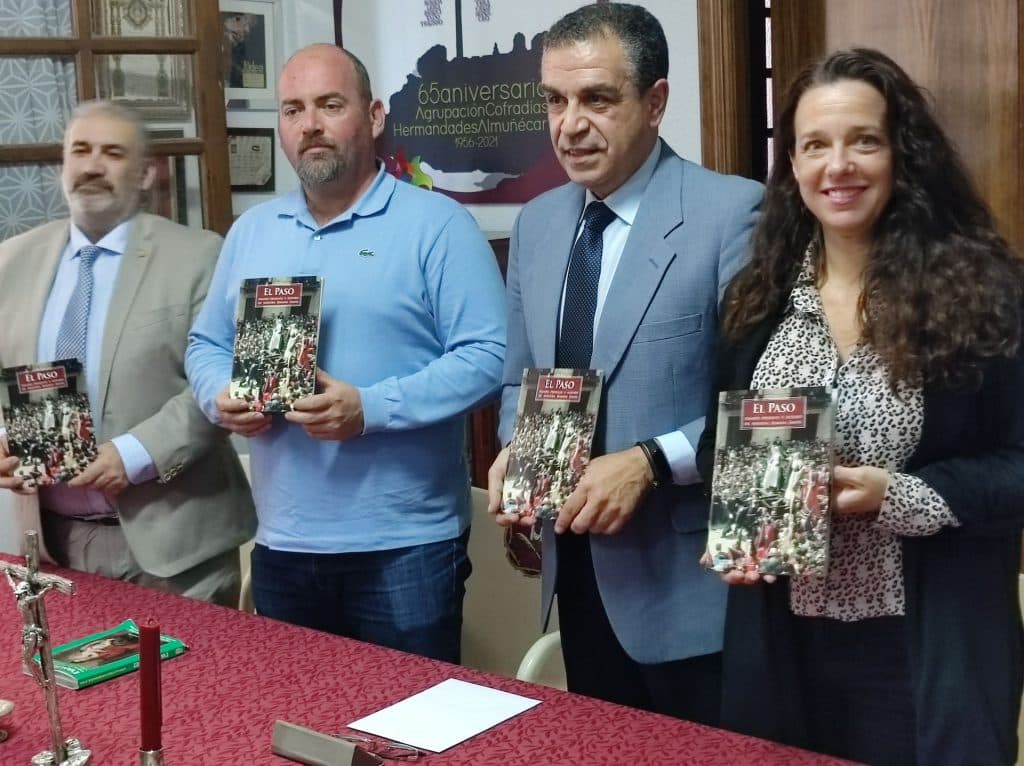 La Agrupación de Cofradías y Hermandades de Almuñécar presenta un libro sobre ‘El Paso’