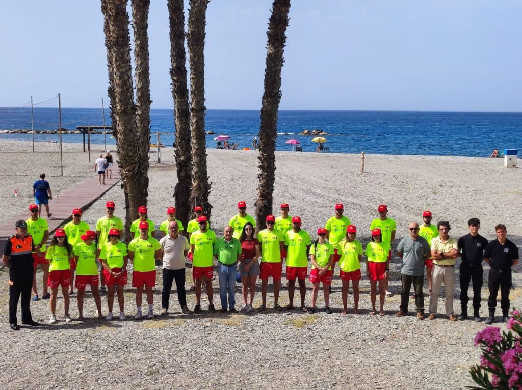 Almuñécar y La Herradura abren el operativo de Seguridad en las playas dotado con 36 personas