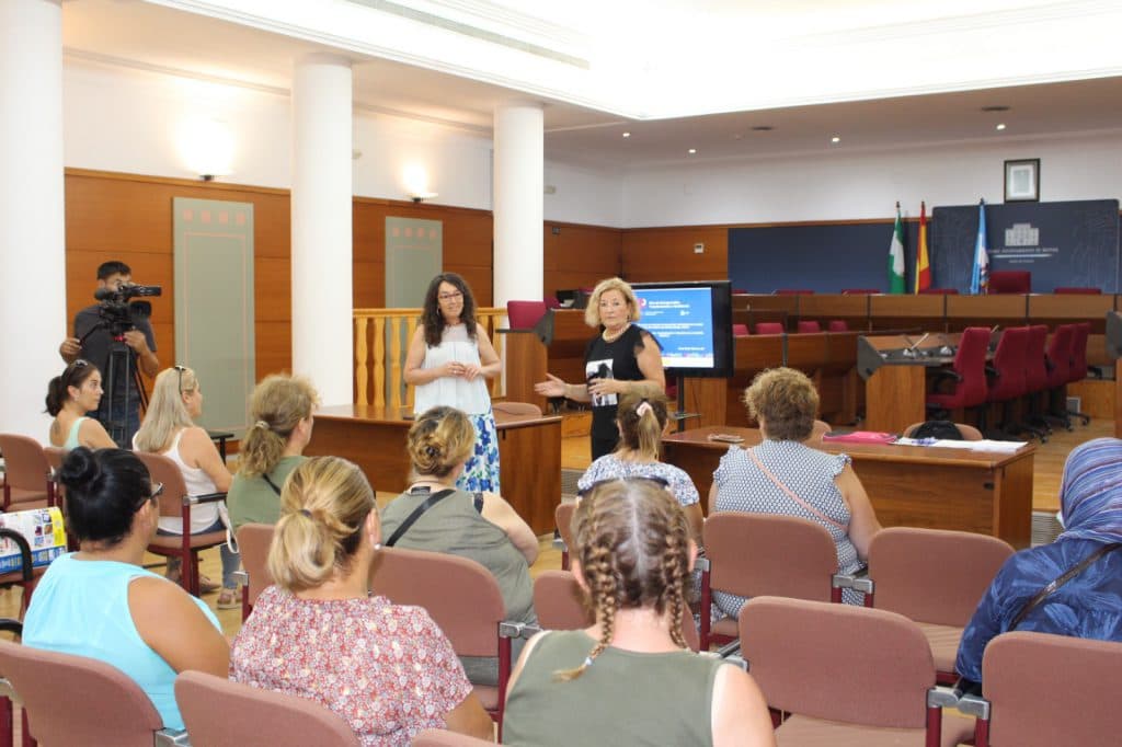 Se inicia el proyecto PROFEA donde más de «1.600 mujeres de Motril podrán adquirir capacitación digital»