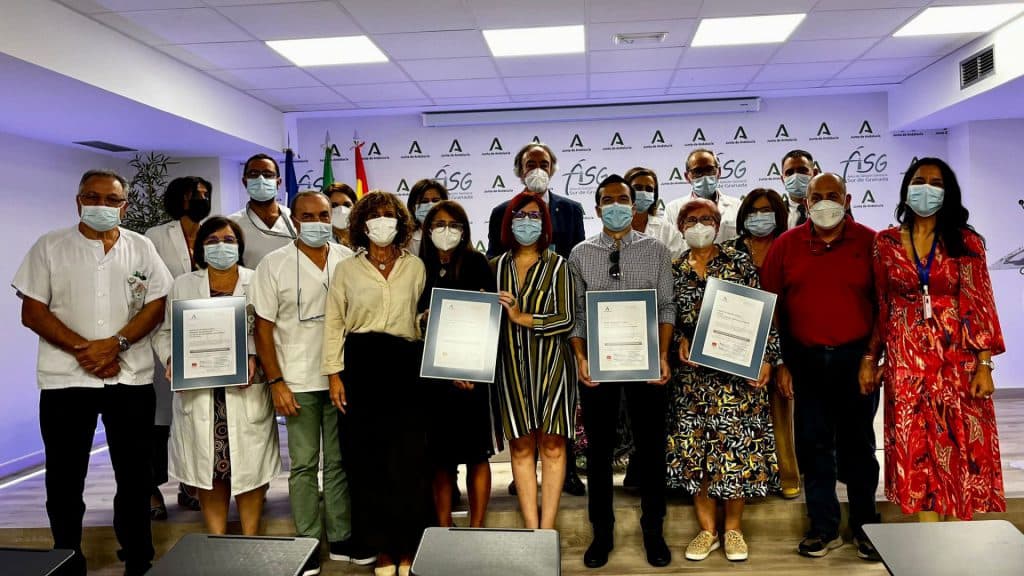 El Área de Gestión Sanitaria Sur de Granada recibe la certificación de calidad para cuatro de sus unidades clínicas