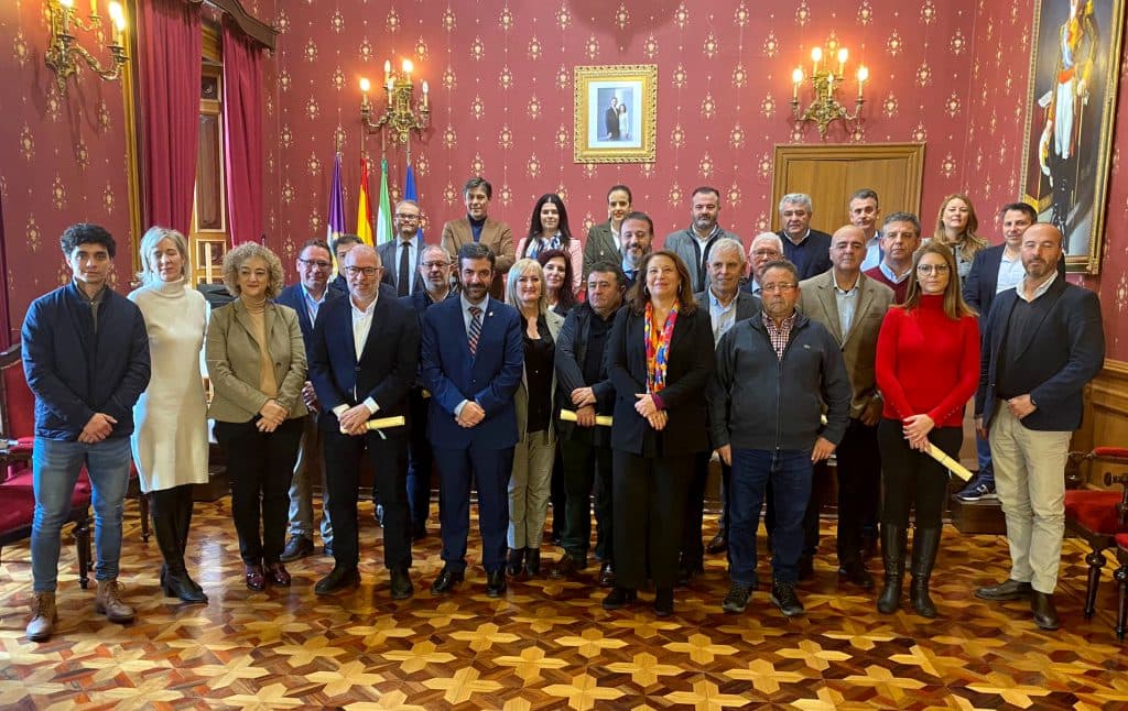 La Junta hace entrega de 8,2 millones de euros en subvenciones a 10 OPFH de Granada