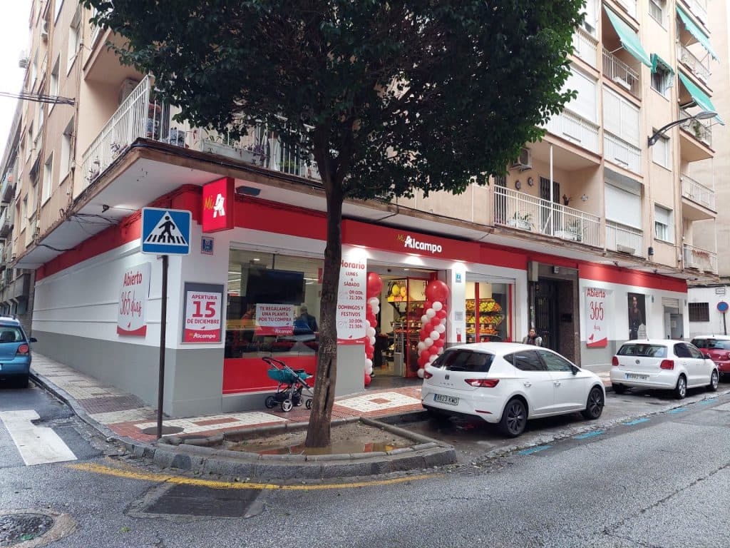 Alcampo abre tres supermercados franquiciados en Granada
