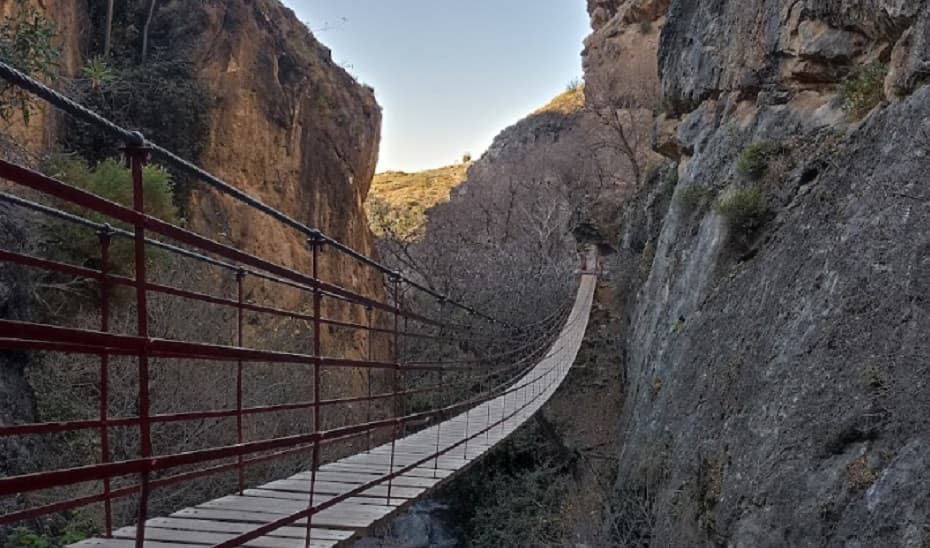 Evacuado al hospital un escalador tras sufrir una caída en Monachil