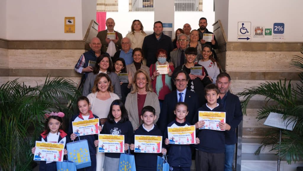 Supermercado Casa Paquito, Churrería Toledo, Heladería Perandrés, Embutidos el Candelón, el Restaurante La Bien Pagá y la boutique María Arráez, premiados por la Cámara de Comercio y el Ayuntamiento de Motril