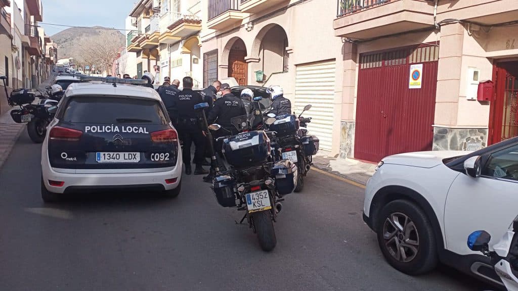 Detenido un varón por robar en una tienda de alimentación de Motril y agredir a la dueña