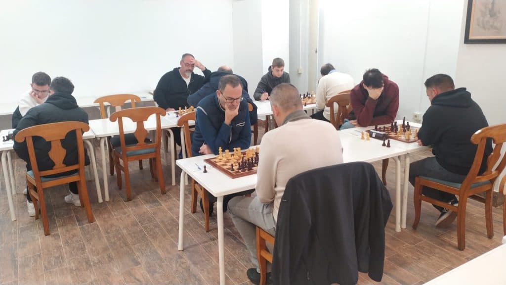 Pleno para los equipos motrileños en la segunda jornada de la Liga Andaluza de Ajedrez por Equipos, en el Grupo “F” de Primera Andaluza