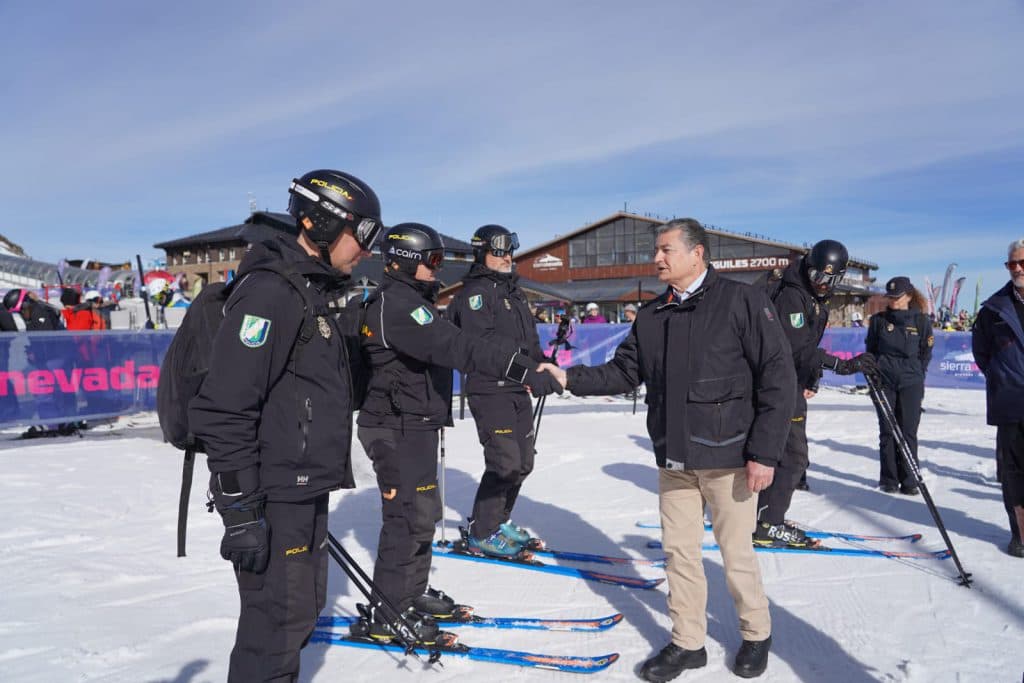 La Unidad de Policía Adscrita realiza 1.600 actuaciones en Sierra Nevada durante la temporada de esquí