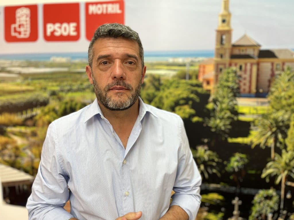 El PSOE lamenta que «la mala gestión de Luisa García Chamorro haya dado lugar a que la representación de ‘La Judea’ se traslade a Torrenueva Costa»