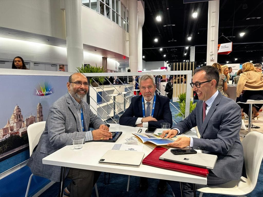 El Puerto de Motril da a conocer en la mayor feria de cruceros del mundo la previsión para esta temporada, que casi triplica la anterior