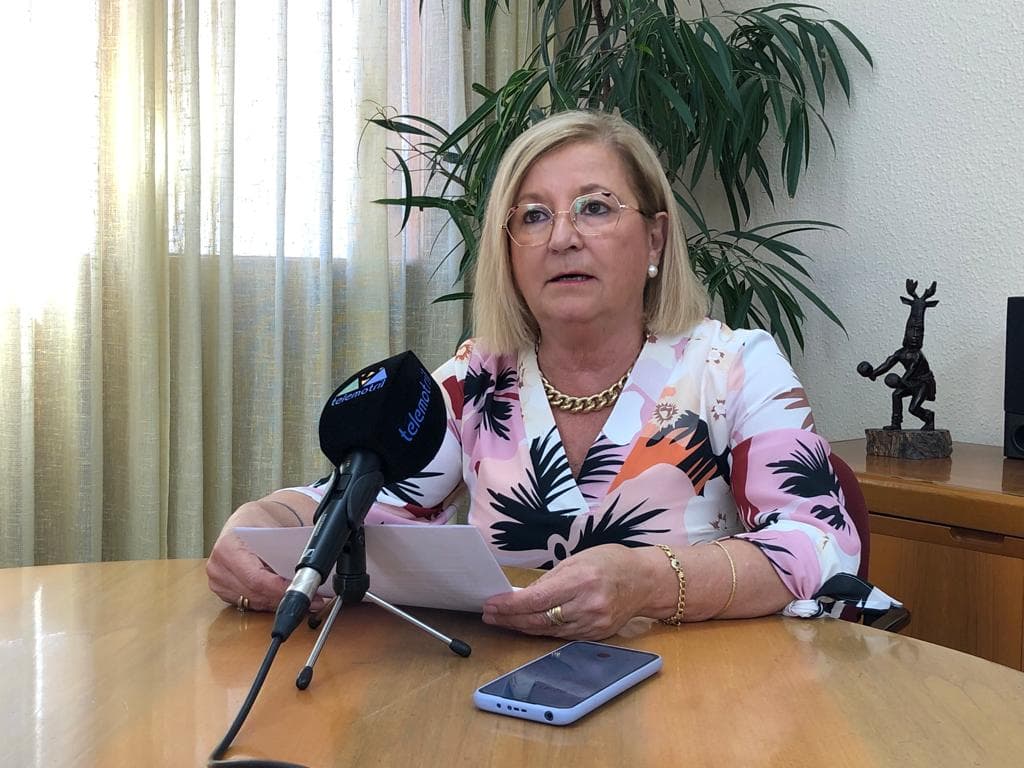 Inmaculada Torres: «Balance muy positivo del primer mes de actuaciones en el Centro de Servicios Sociales de San Antonio»
