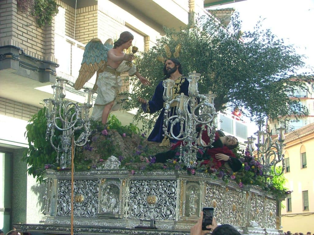 EL FARO CON MOTRIL Y SU SEMANA SANTA: ORACION Y VICTORIA CONFIEREN DEVOCIÓN AL LUNES SANTO MOTRILEÑO
