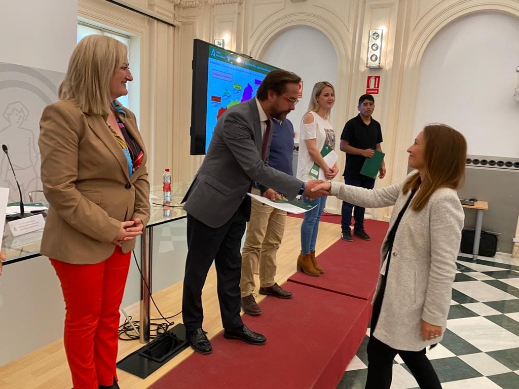 La Junta hace entrega de ayudas a jóvenes agricultores por valor de 14.2 millones de euros