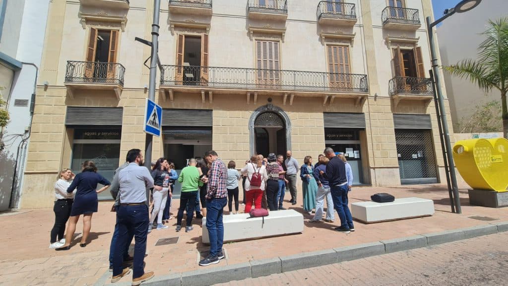 Un simulacro de incendio comprueba el funcionamiento del personal de la Casa Garach en caso de emergencia