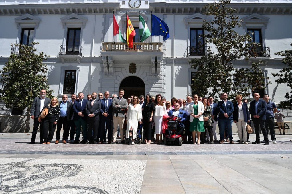 Ciudadanos presenta en Granada 25 candidaturas municipales, la provincia andaluza con más listas naranjas