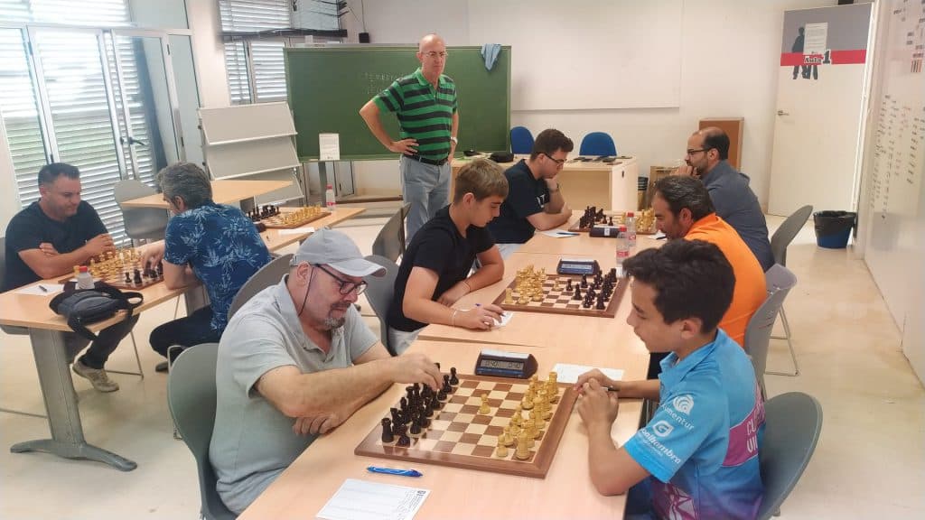 Club Ajedrez Motril consigue la permanencia en la Liga de Primera Andaluza ante los zubienses del AIMPULSA La Zubia